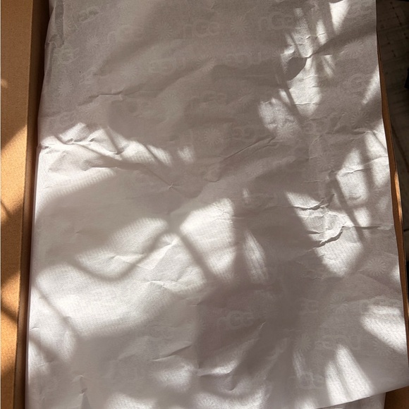 UGG Brown and Pink Tazz Love 25 Slip-Ons
Limited edition - Picture 4 of 14